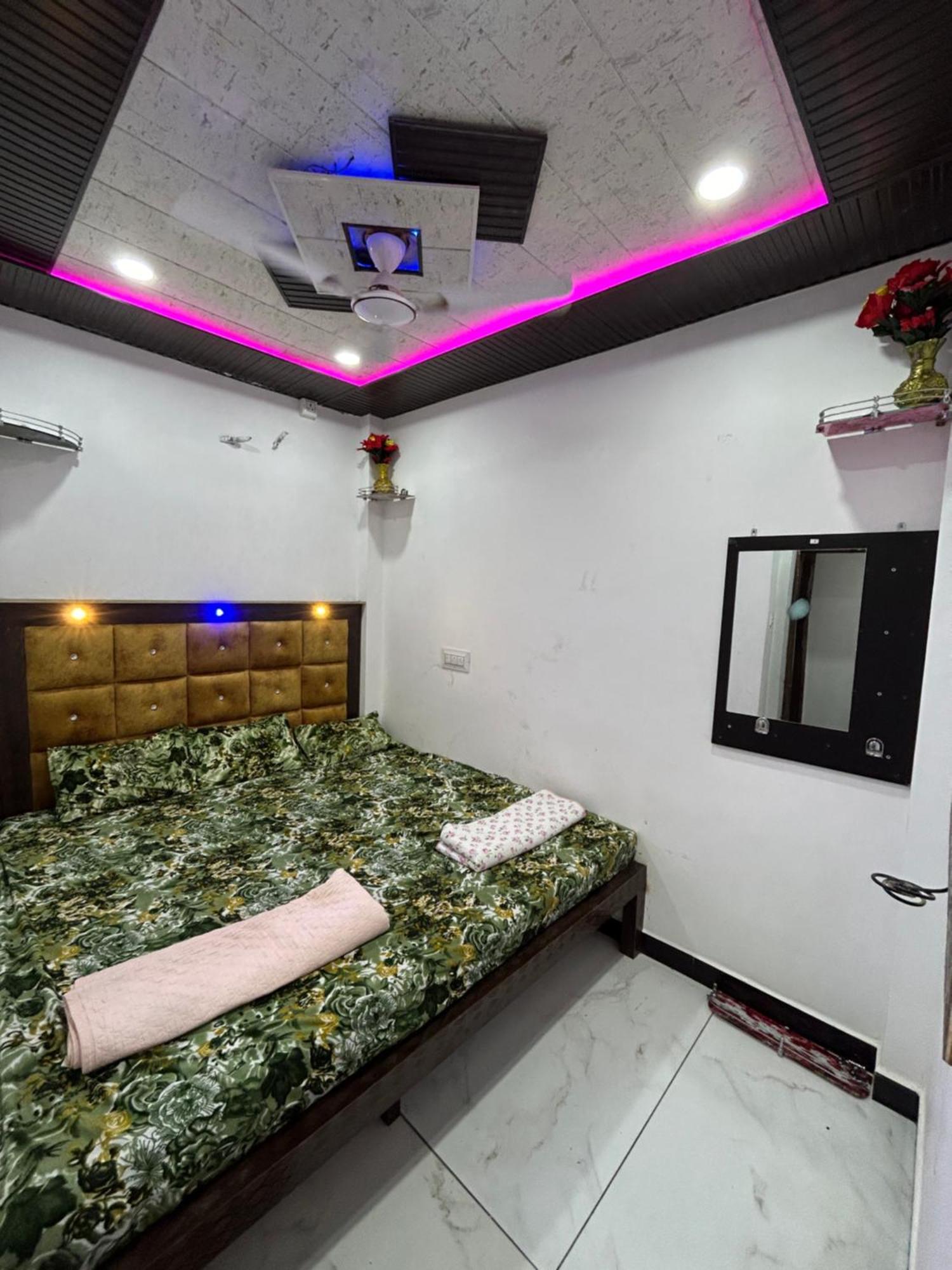Bombay Hotel Ujjain Exterior photo